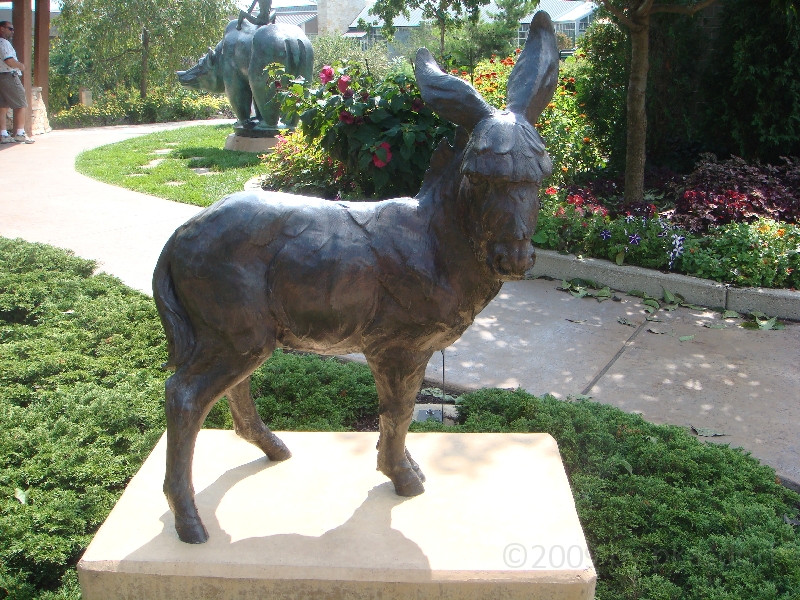 Western Michigan [2009] 459.JPG - Scenes from Frederik Meijer Gardens & Sculpture Park.